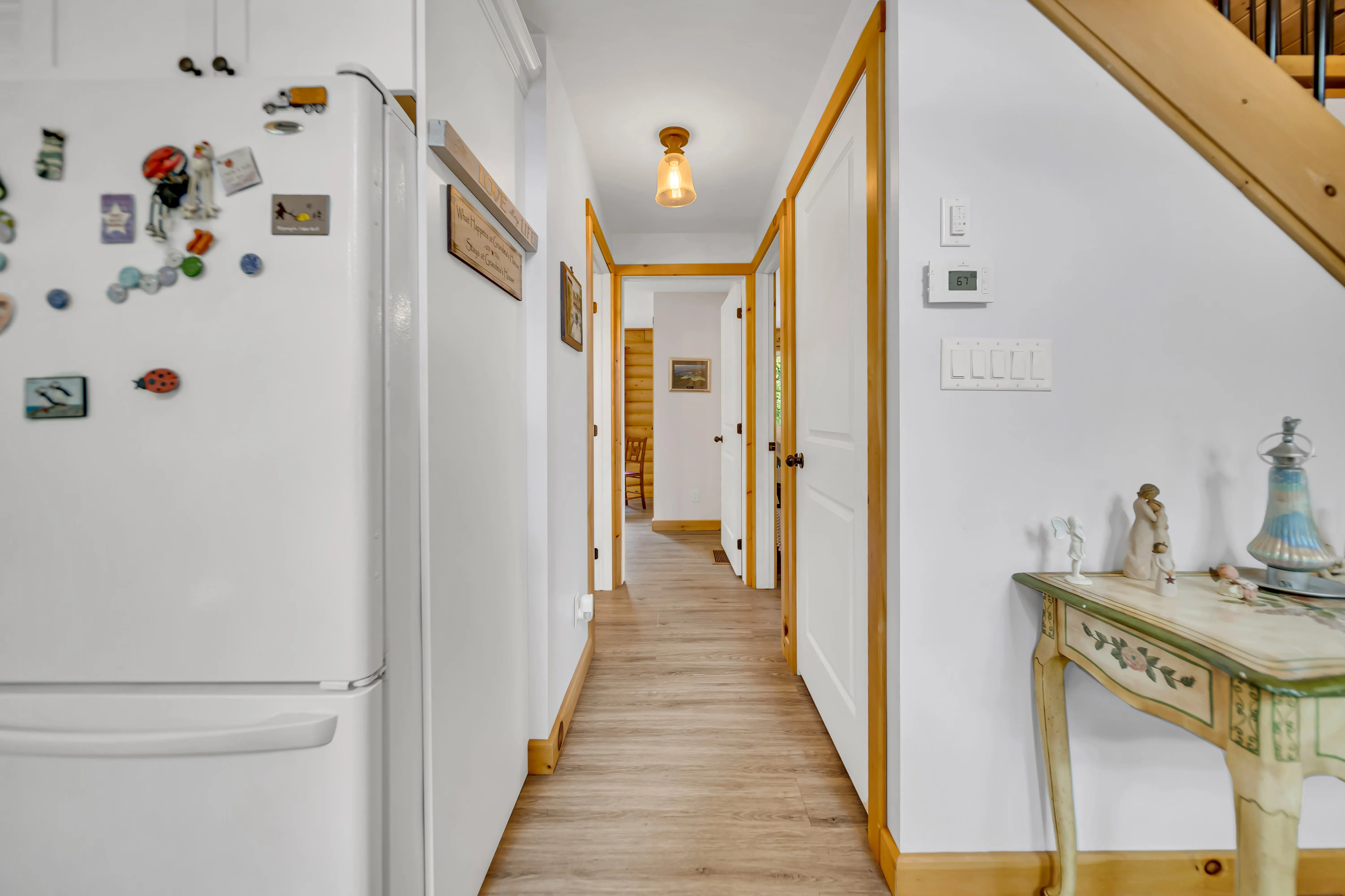 J Arts 360 View — interior property photo