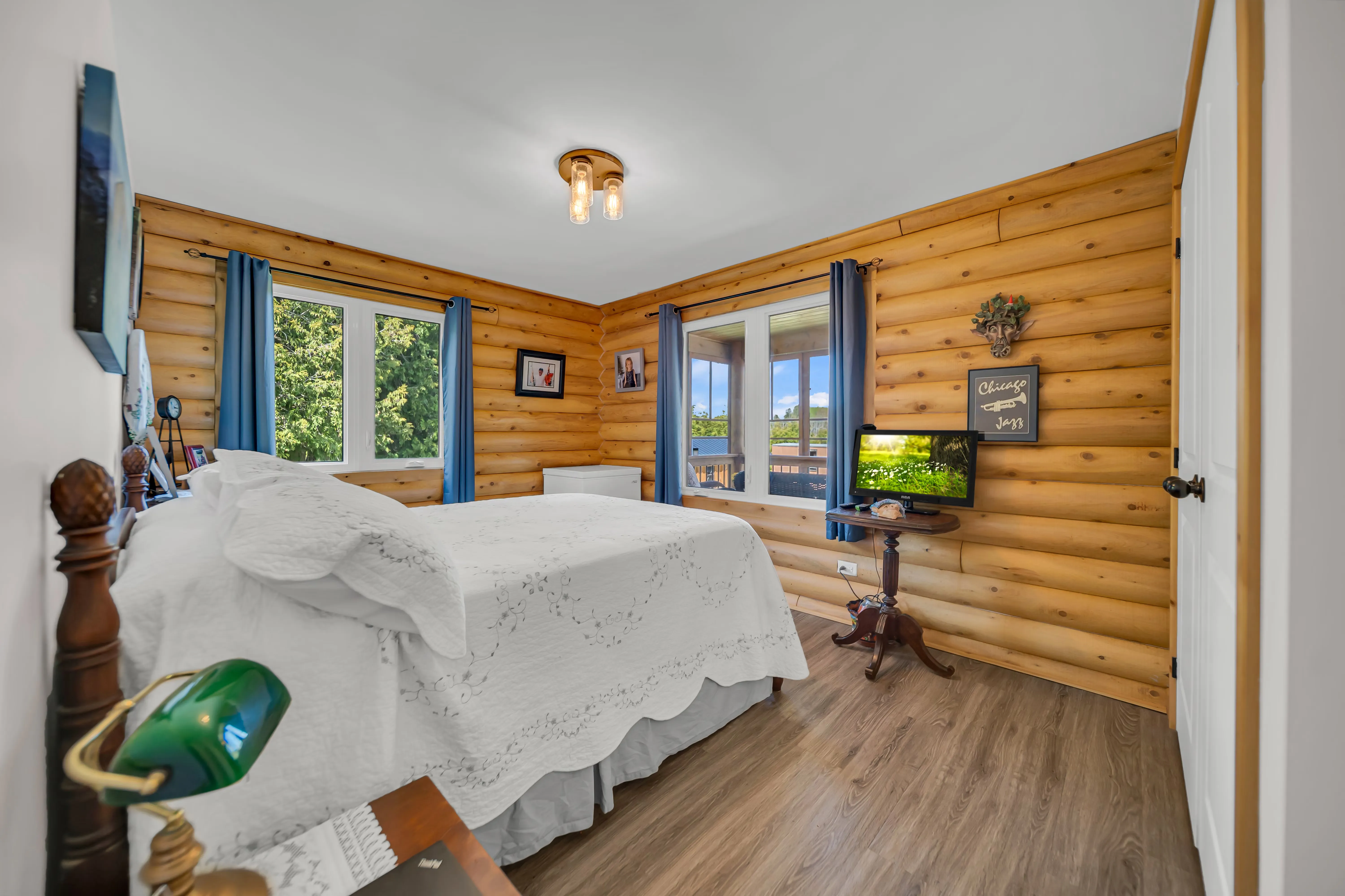 Featured luxury residential showcase