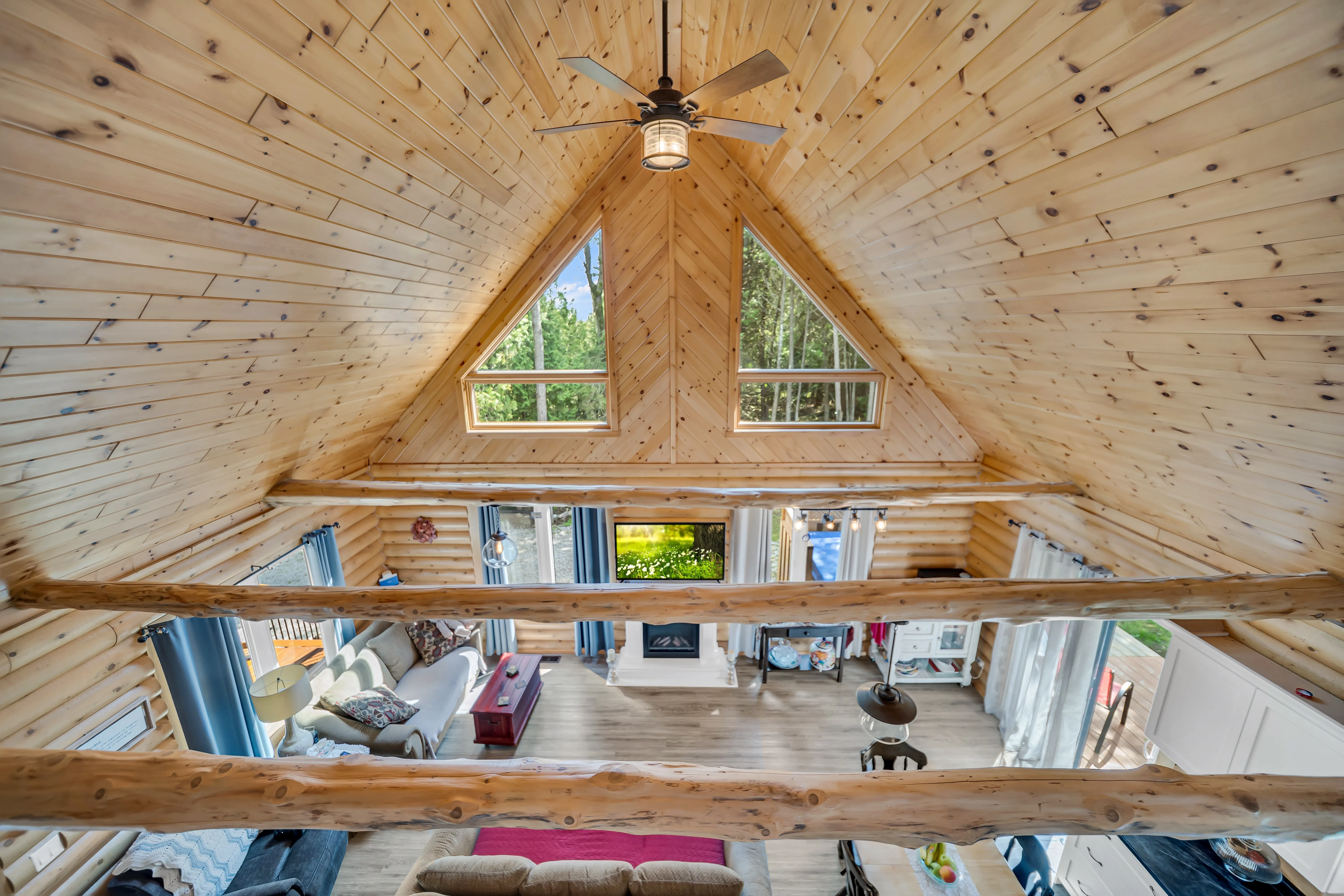 J Arts 360 View — interior property photo