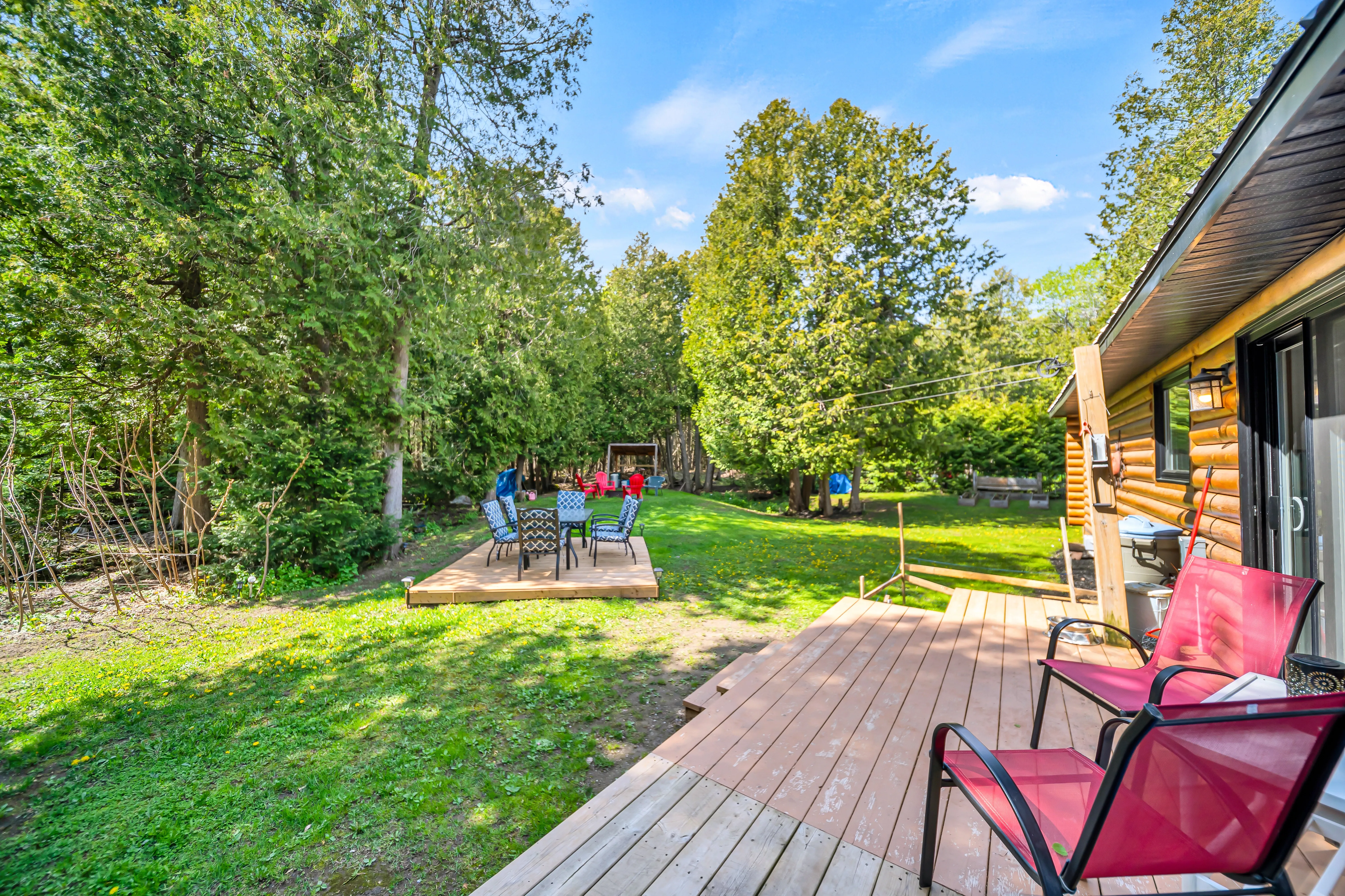 J Arts 360 View — interior property photo